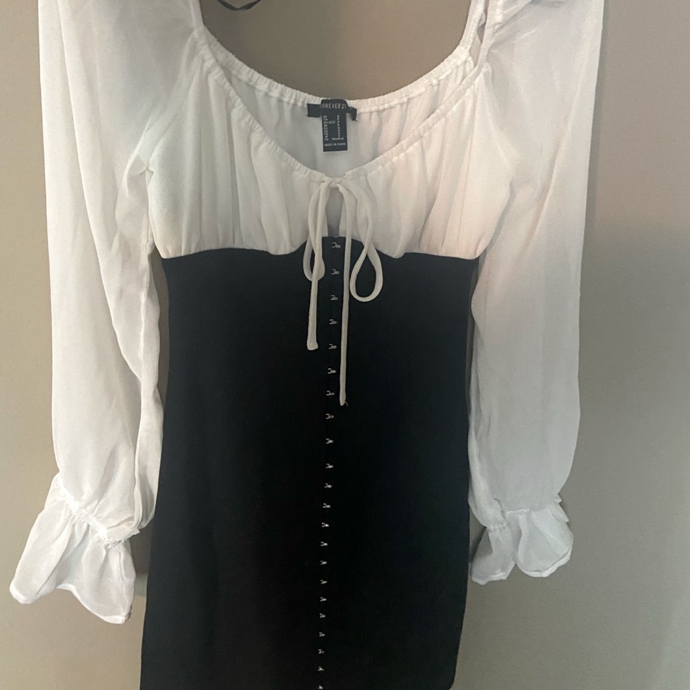 Forever 21, Puffy sleeve, body con dress!